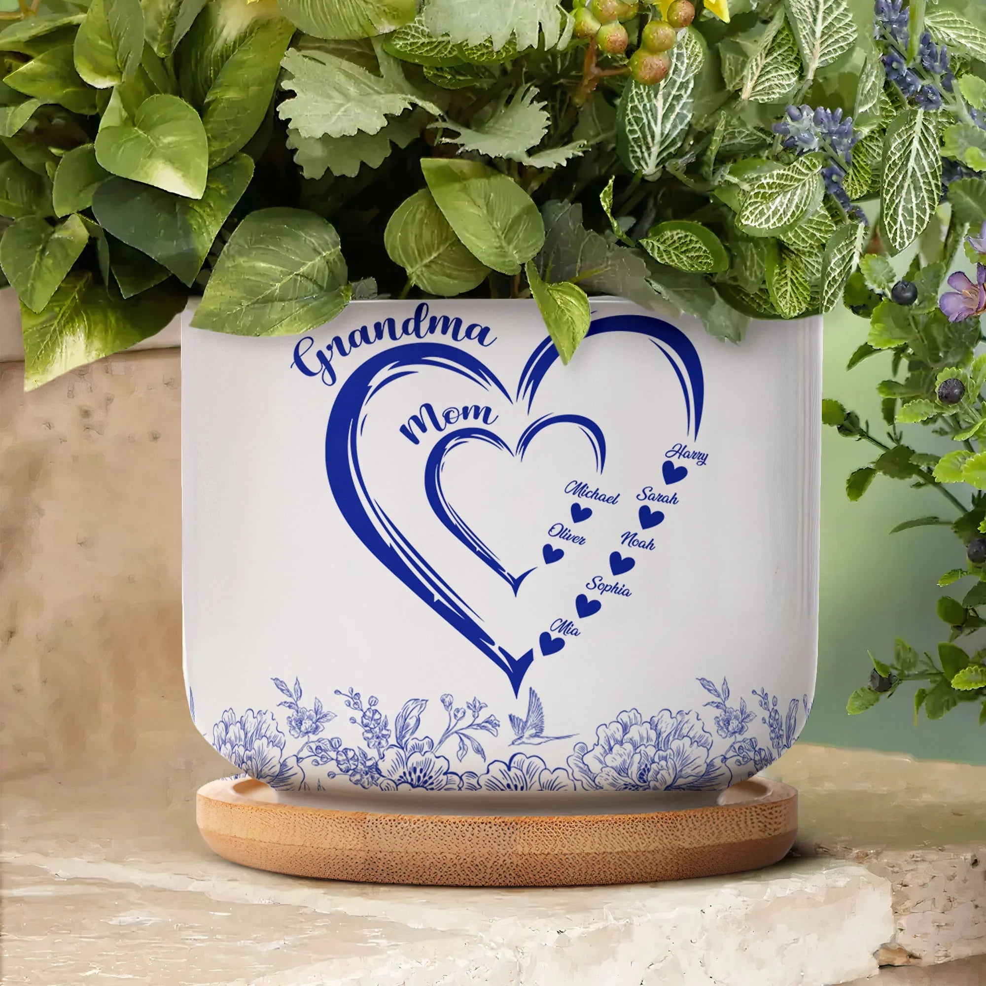Mom Grandma Hearts Custom Kids' Names - Personalized Ceramic Plant Pot